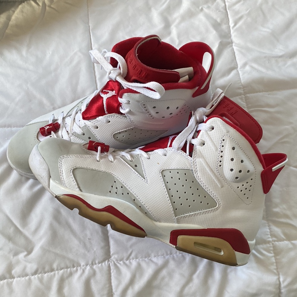 Air Jordan 6 Retro Sneakers